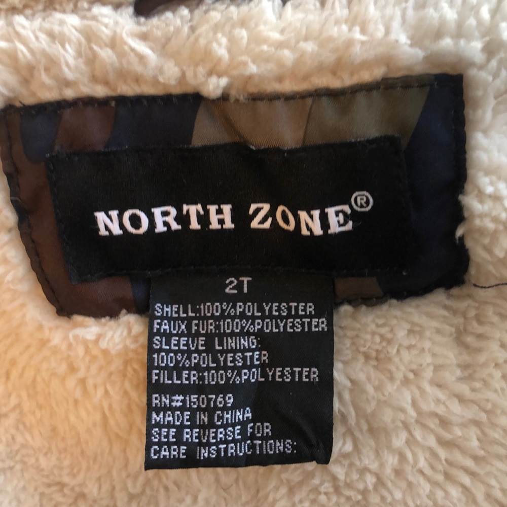 Boy coat - Picture 2 of 4
